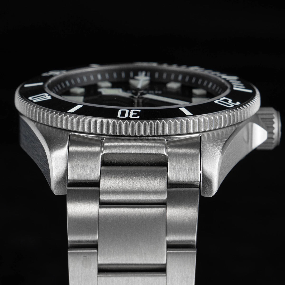 SEESTERN Titanium Diver Watch for Men Automatic Mechanical Wristwatch NH38 Movement Sapphire Glass 20ATM Waterproof Luminous New - CHINGUITY