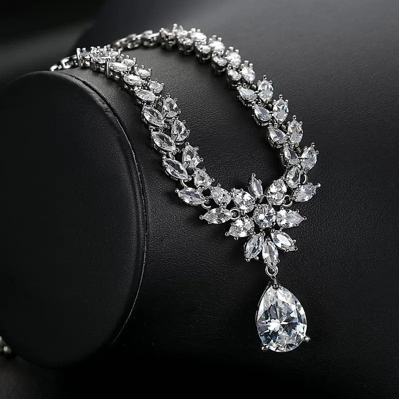 Heavy Industry Simulated Moissanite Pendant Necklace Earring Jewelry Set - Chinguity