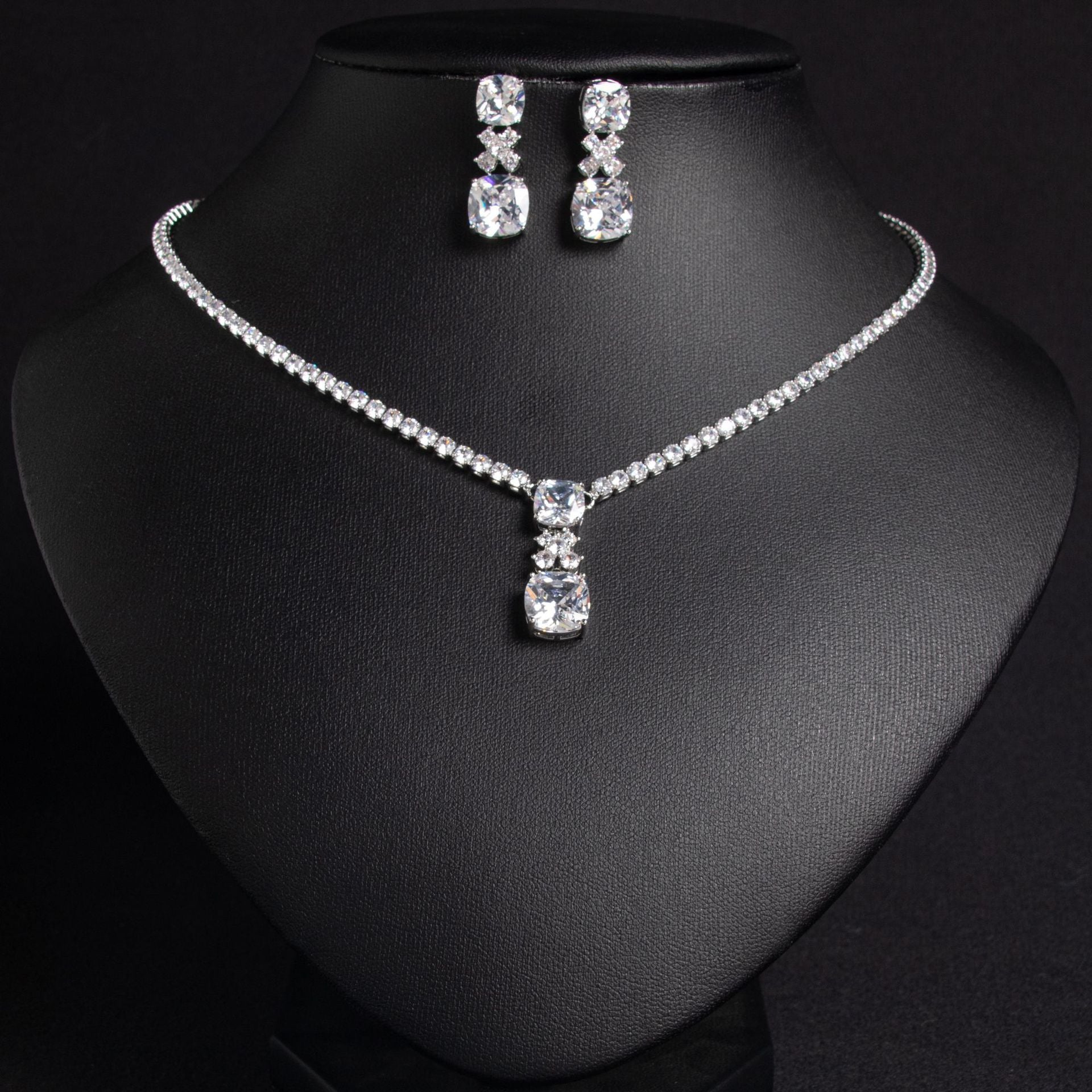 Small Square Bride Collarbone Chain Design Simple Zircon Pendant Earrings - Chinguity