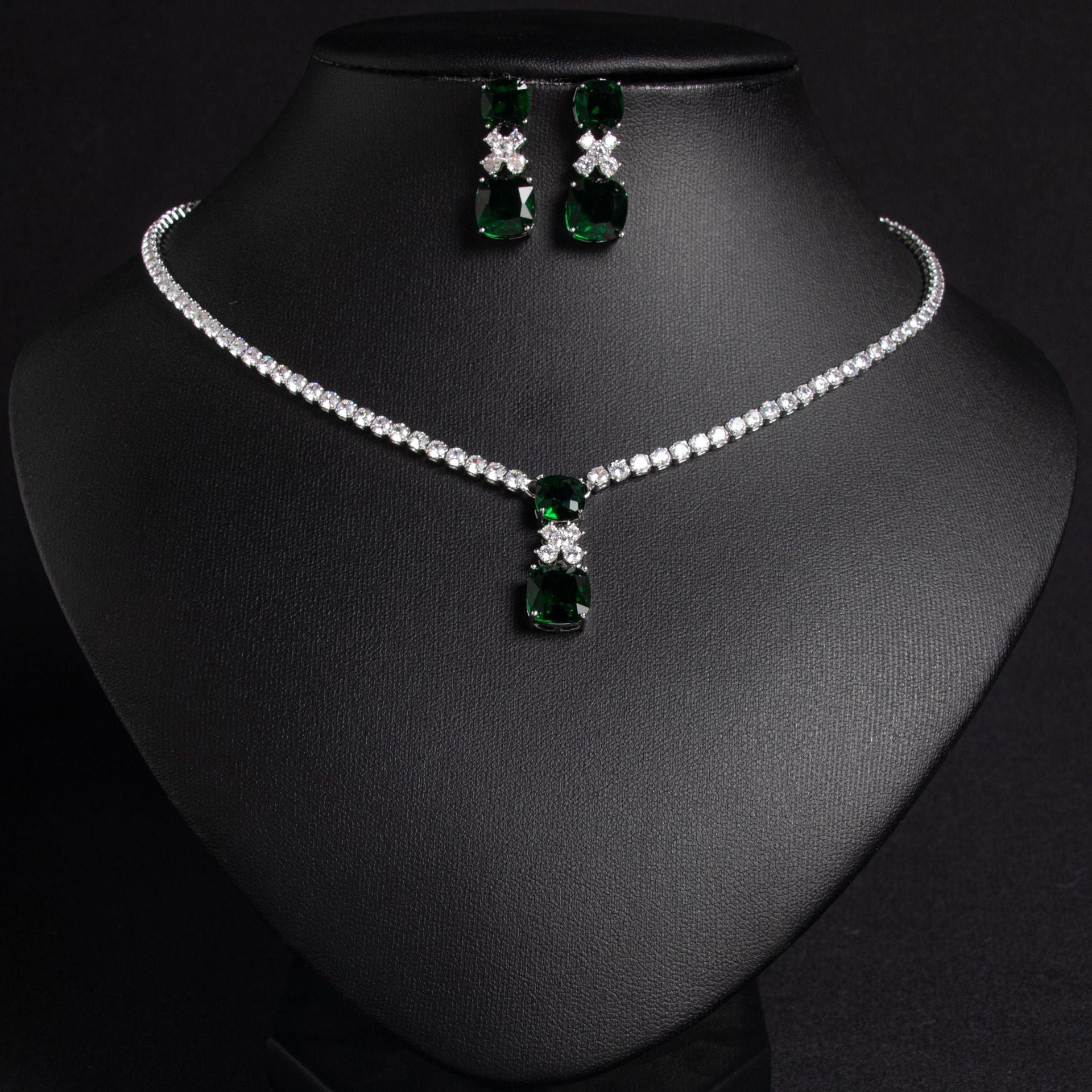 Small Square Bride Collarbone Chain Design Simple Zircon Pendant Earrings - Chinguity