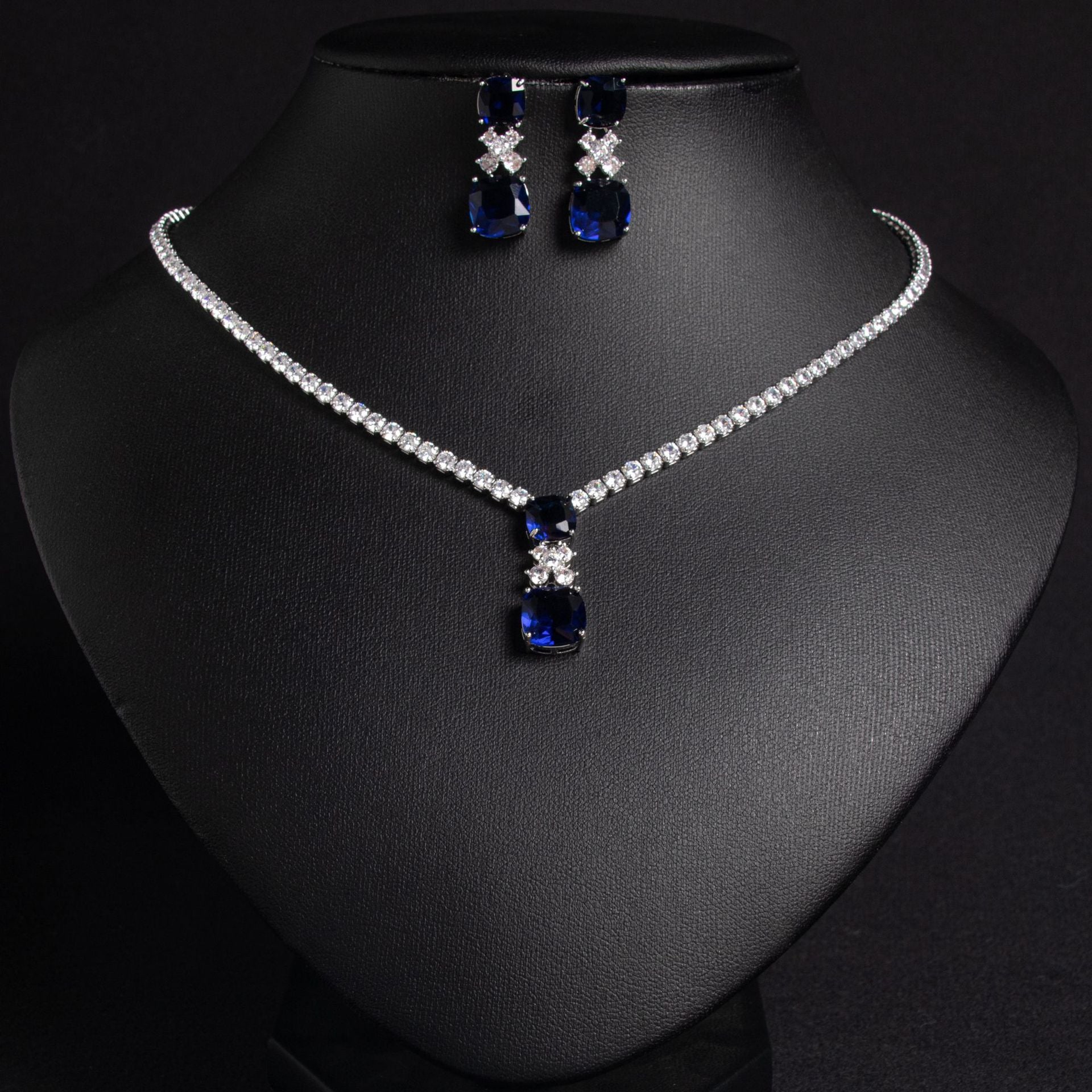 Small Square Bride Collarbone Chain Design Simple Zircon Pendant Earrings - Chinguity